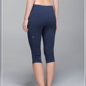 Lululemon In the Flow Crop